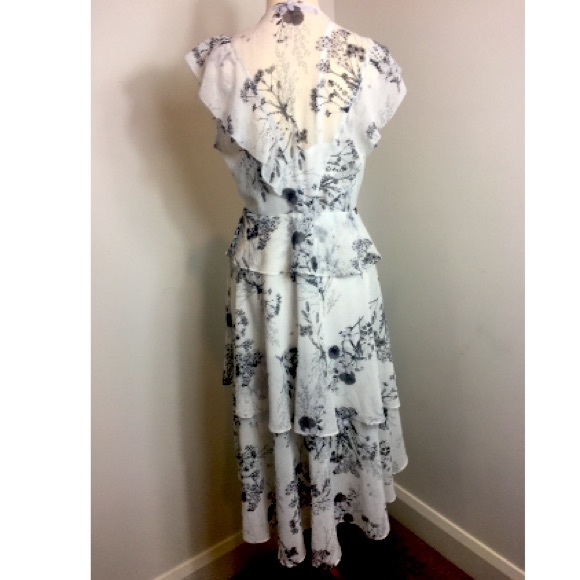 Size 10 Decjuba ruffle skirt dress - Picture 3 of 4